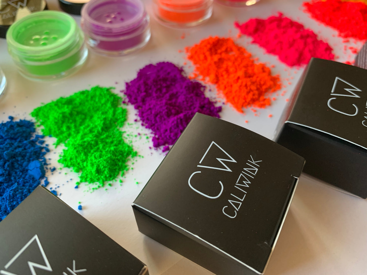 CALIWINK NEONS LOOSE PIGMENTS